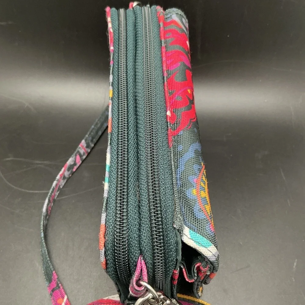 Vera Bradley, Twilight Paisley, Retired Cross Body, Detachable‎ Straps